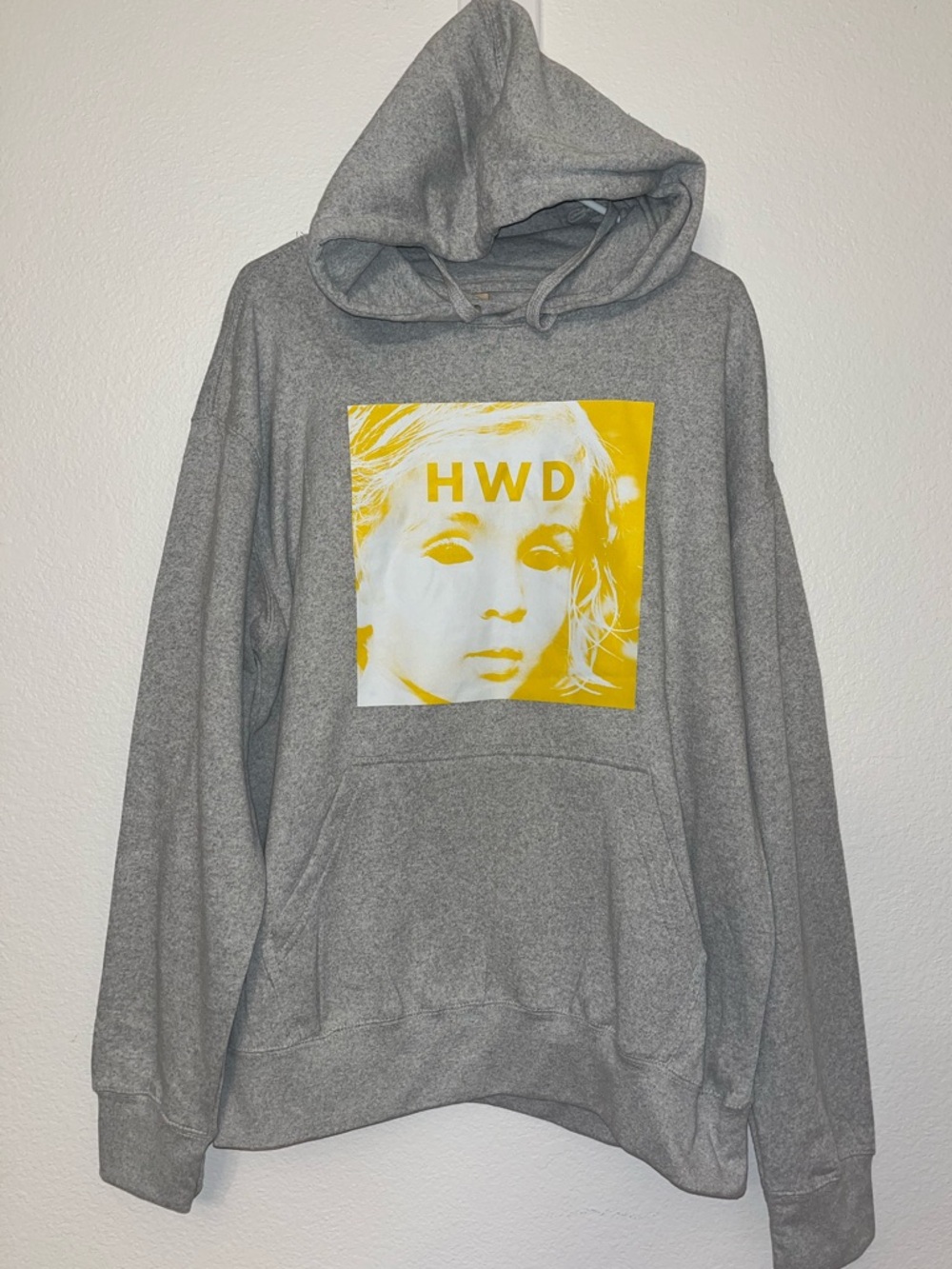 NWT HWD Blind Face Graphic Hoodie Large Gray Yellow Streetwear